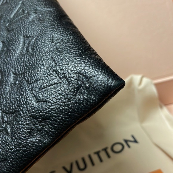 Daily pouch in black with receipt and box - Picture 6 of 14